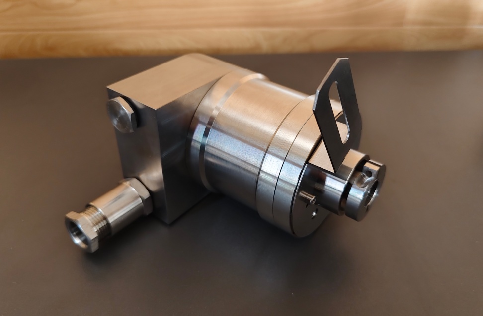 OCM-S101B-0016-E14W-HFZ SSI Absolute Encoder Solution